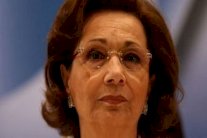 سوزان مبارك تتابع: شتموني ونسوا إنجازاتي