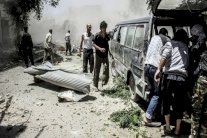 مقتل 40 شخصا في غارات لطائرات النظام شمال غرب سوريا