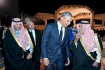 الرئيس الأميركي يغادر الرياض بعد لقاء الملك سلمان