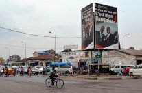 اقرار القانون الانتخابي في الكونغو من دون القسم