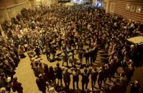 الأكراد يحتفلون بعد هزيمة