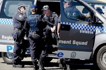 تحقيق حول اسباب مقتل رهينتين لدى حصار مقهى في سيدني