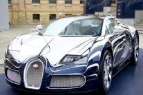  القطريون يستعرضون أفخم السيارات وأغلاها في الدوحة