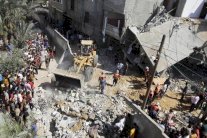 الاونروا تعلن وقف المساعدات لاصلاح المنازل في غزة