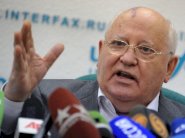 غورباتشيوف يحذر من مخاطر