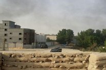 السعودية: ضبط ذخيرة وأسلحة نارية آلية ببلدة العوامية