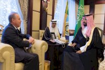 محمد بن سلمان يستقبل سفير فرنسا في السعودية