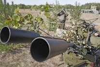 الانفصاليون وكييف بدأوا سحب الدبابات من خط الجبهة