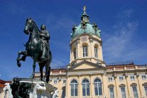 ألمانيا تحتفي بتوحيد شطريها وتطلق دعوات للتسامح