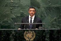 عبدالله بن زايد: الإمارات مع السعودية ضد تدخل إيران