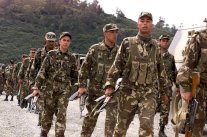 لواء متقاعد رهن الحبس في الجزائر بتهمة افشاء سر عسكري