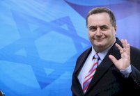 وزير إسرائيلي يهدد باجتياح الضفة الغربية