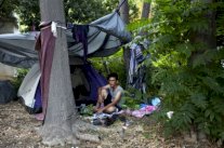 اجراءات مقبلة ضد لاجئين يتطابق سلوكهم مع مبادىء فرنسا