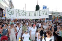 تظاهرة ضخمة في فيينا تحت شعار 