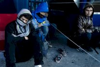 برلين ستبقي الرقابة على الحدود لمواجهة تدفق اللاجئين