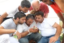 احذر.. خصوصية ما تشاهده على هاتفك المحمول على المحك!