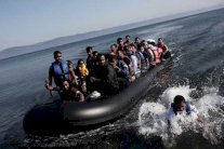 وفاة طفل على مركب للاجئين بين تركيا واليونان