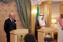 الجبير: موقف السعودية من سوريا والأسد لن يتغير