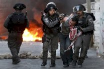  مقتل فلسطيني طعن شرطيا اسرائيليا في القدس 