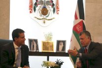 رئيس وزراء فرنسا يبدأ محادثاته في الرياض