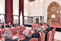 ملك المغرب يترأس مجلساً للوزراء ويعين 12 والياً