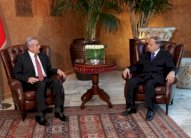 حرب الجنرالين في لبنان مستمرة