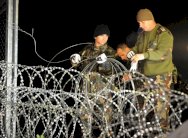 المجر تغلق حدودها وتركيا ترفع سقف مطالبها