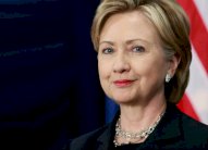 كلينتون تتقدم المرشحين الديموقراطيين في الاستطلاعات