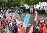 تجمعات في مدن تركية لاحياء ذكرى ضحايا تفجيري انقرة