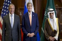 موسكو: ننظر للقاء فيينا الجمعة حول سوريا بإيجابية 