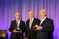 السبسي والغنوشي يحصدان جائزة