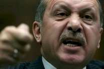 قبل أسبوع من الانتخابات أردوغان يهاجم الجميع