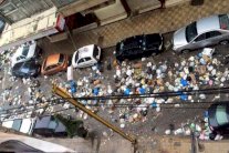 الأمطار تُغرق لبنان داخل 