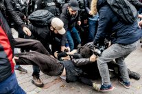 قمع تظاهرة للطلاب في اسطنبول