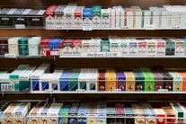 ألمانيا تتجه نحو حظر إعلانات السجائر