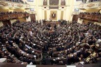 مصر: أزمة دستورية حول لائحة جديدة للبرلمان