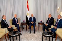 السيسي في بريطانيا: رسائل سياسية واستثمارات اقتصادية