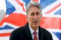 لندن تعد بإعادة السيّاح البريطانيين من شرم الشيخ