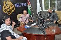 الجيش الإسرائيلي يغلق محطة إذاعية فلسطينية في الخليل