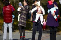 السماح بطفل ثان يرفع أسهم منتجات الأطفال في الصين