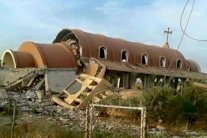 داعش يفرج عن 37 مسيحيًا آشوريًا في سوريا