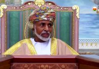 العمانيون فرحون لاستعادة السلطان قابوس صحته