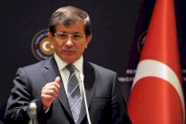 أحمد داود أوغلو رئيس وزراء يكافح لأجل مستقبله السياسي