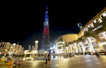 أشهر مباني الإمارات تُضاء بألوان العلم الفرنسي