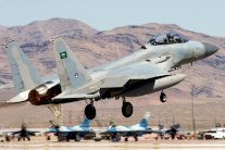 الطيران التركي يقتل 13 متمردا كرديا