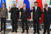 بوتين يلتقي الملك سلمان في أنطاليا الإثنين