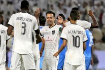 استئجار عمال أجانب لحضور المباريات الكروية في قطر