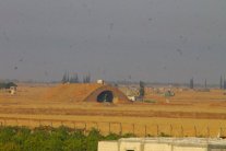 قائد كويرس للأسد: لقد نفذت التعليمات.. المطار لم يسقط