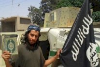 عبدالحميد أبا عود المُطارد الأشهر في أوروبا 