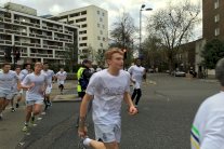 أقدم مدارس لندن تنظم سباقًا بين طلابها